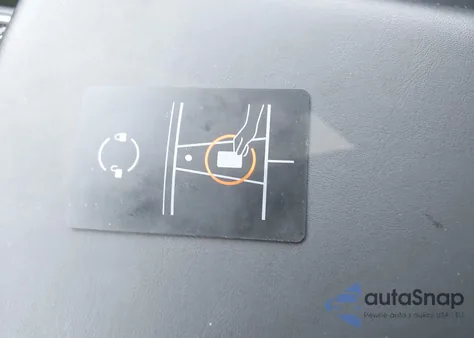 2020 Tesla Model Y Long Range Dual Motor All-Wheel Drive z USA, uszkodzony, nr VIN 5YJYGDEE7LF047445